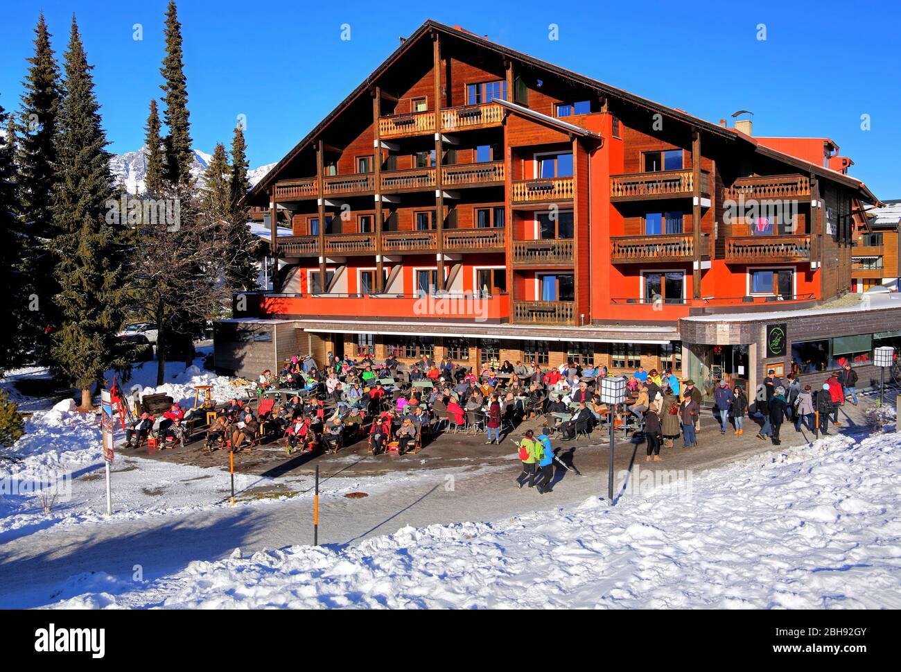 Wintery sun terrace with sun loungers, Seefeld, Tyrol, Austria Stock Photo