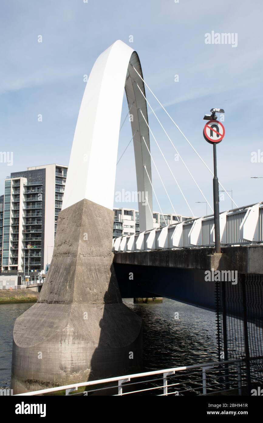 Squinty Bridge aka The Clyde Arc over the River Clyde in Glasgow, Scotland Stock Photo