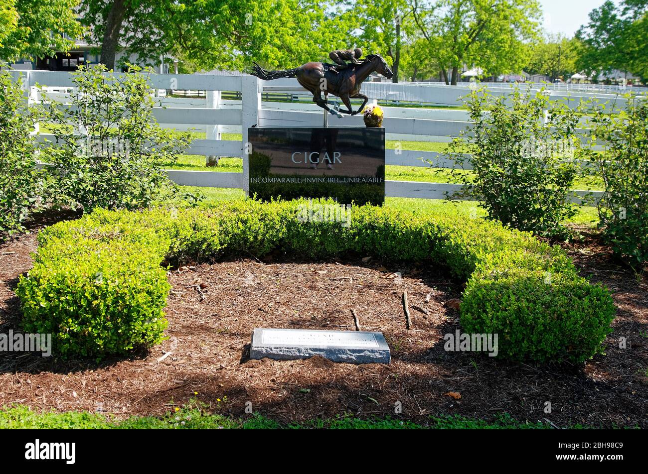 Cigar and jockey jerry bailey hires stock photography and images Alamy
