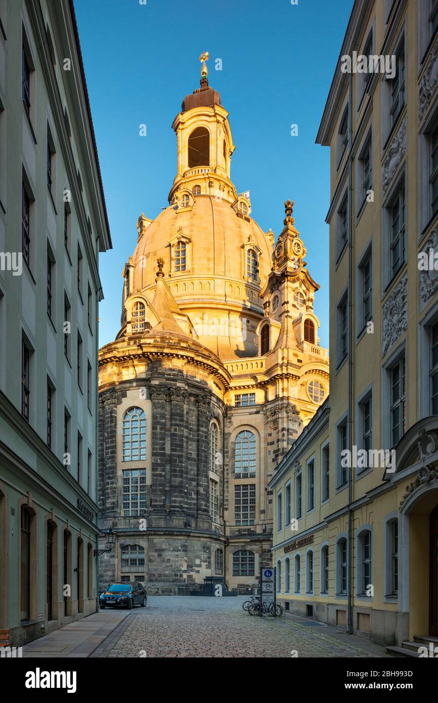 The Frauenkirche (Church of Our Lady) in the first morning light, Old Town of Dresden, Saxony, Germany Stock Photo