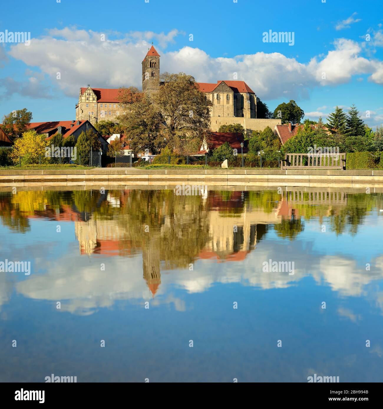 Germany, Saxony-Anhalt, Quedlinburg, castle hill with collegiate church of St. Servatius, water reflection, UNESCO World Heritage Stock Photo