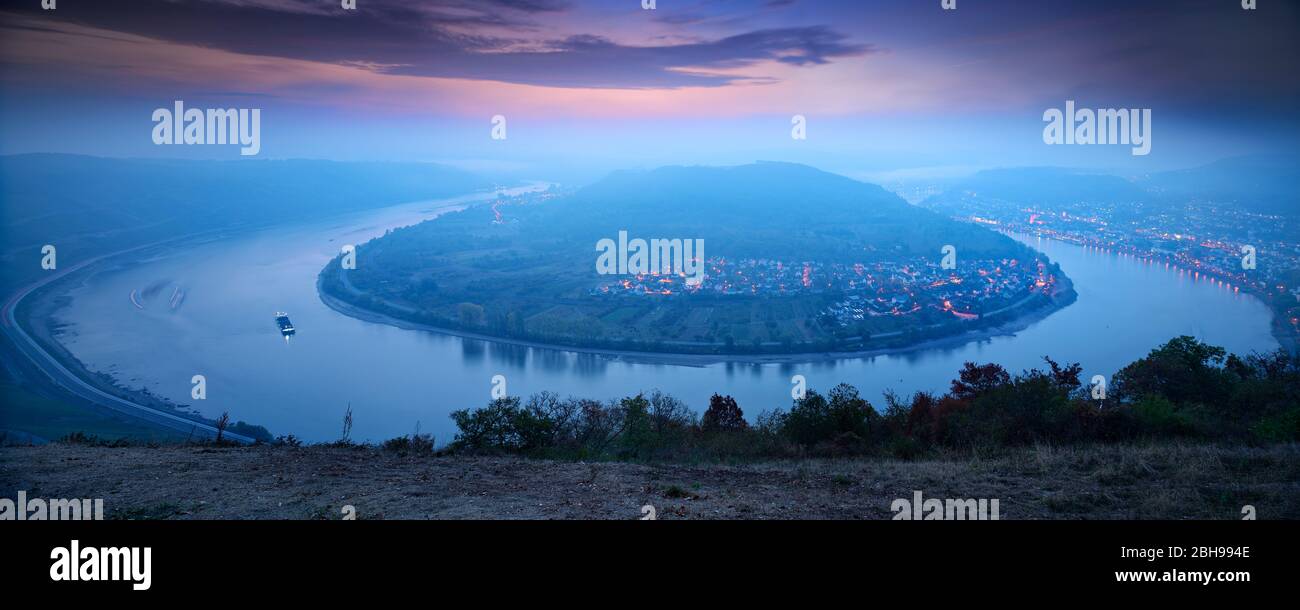 Panorama, loop of river rhine 'Bopparder Hamm', dawn, UNESCO World Heritage Upper Middle Rhine Valley, Boppard, Rhineland-Palatinate, Germany Stock Photo
