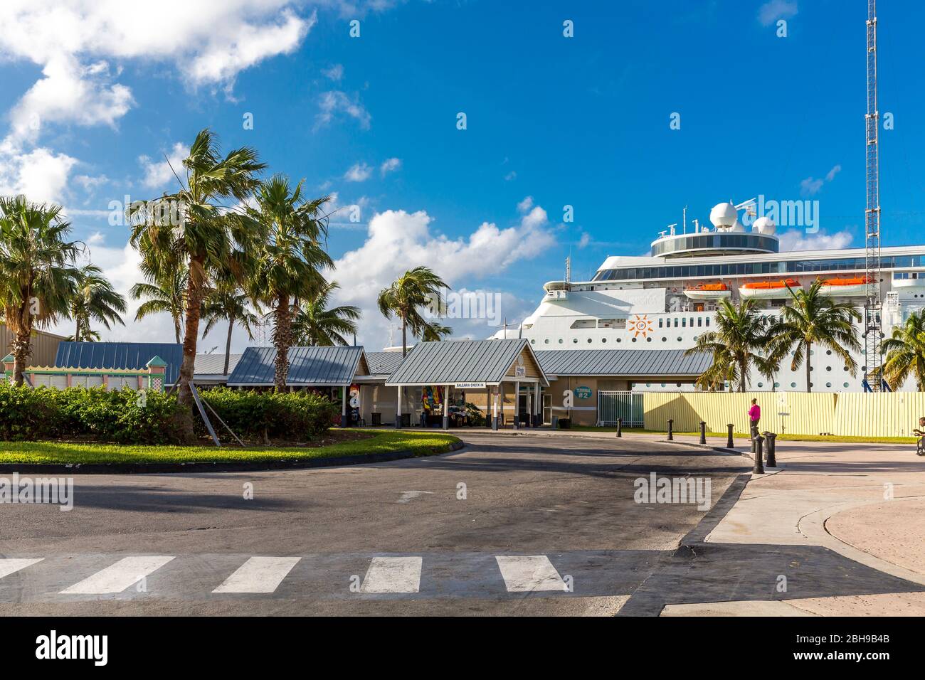Cruise ships in the harbor of Freeport, Grand Bahama, Bahamas, Caribbean, Atlantic, Central America Stock Photo