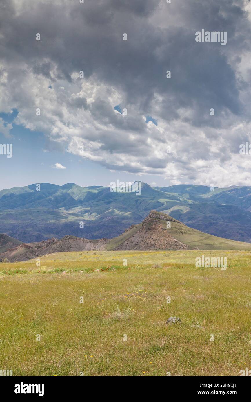 Angle landscape hi-res stock photography and images - Alamy