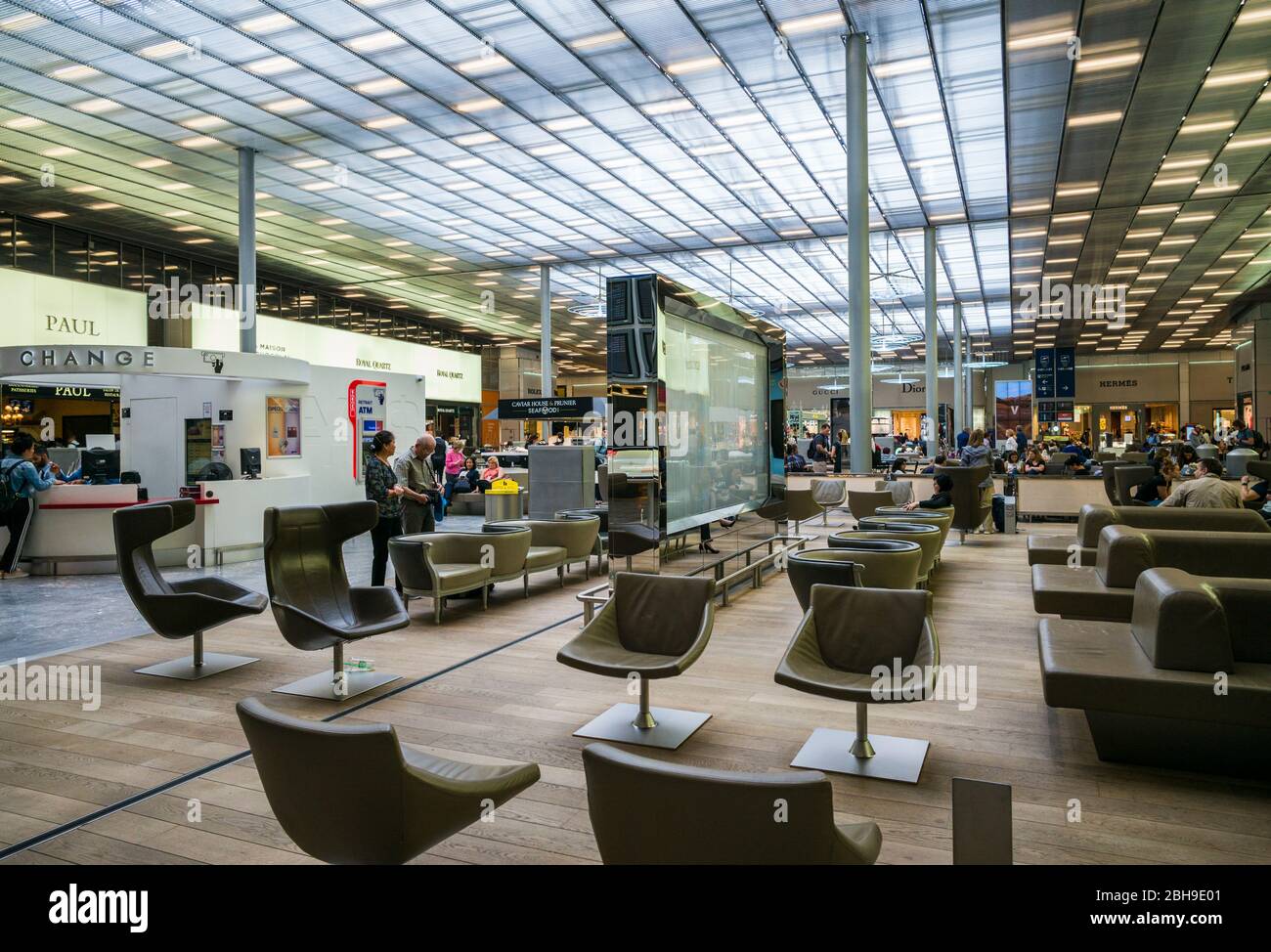France, Paris, Chares DeGaulle Airport, travelers at the duty free ...