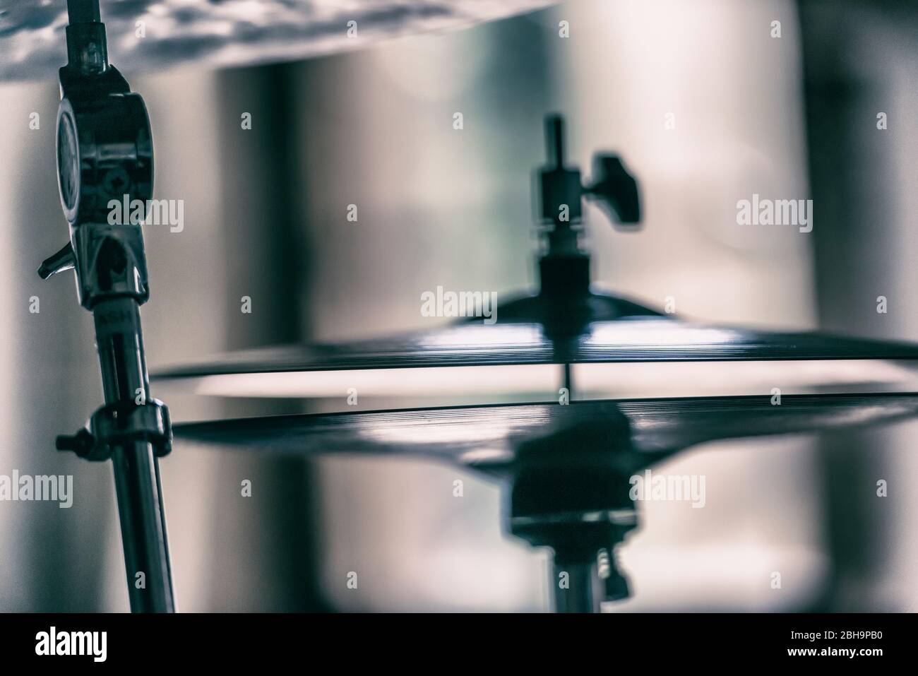Cymbals of a drum kit Stock Photo Alamy