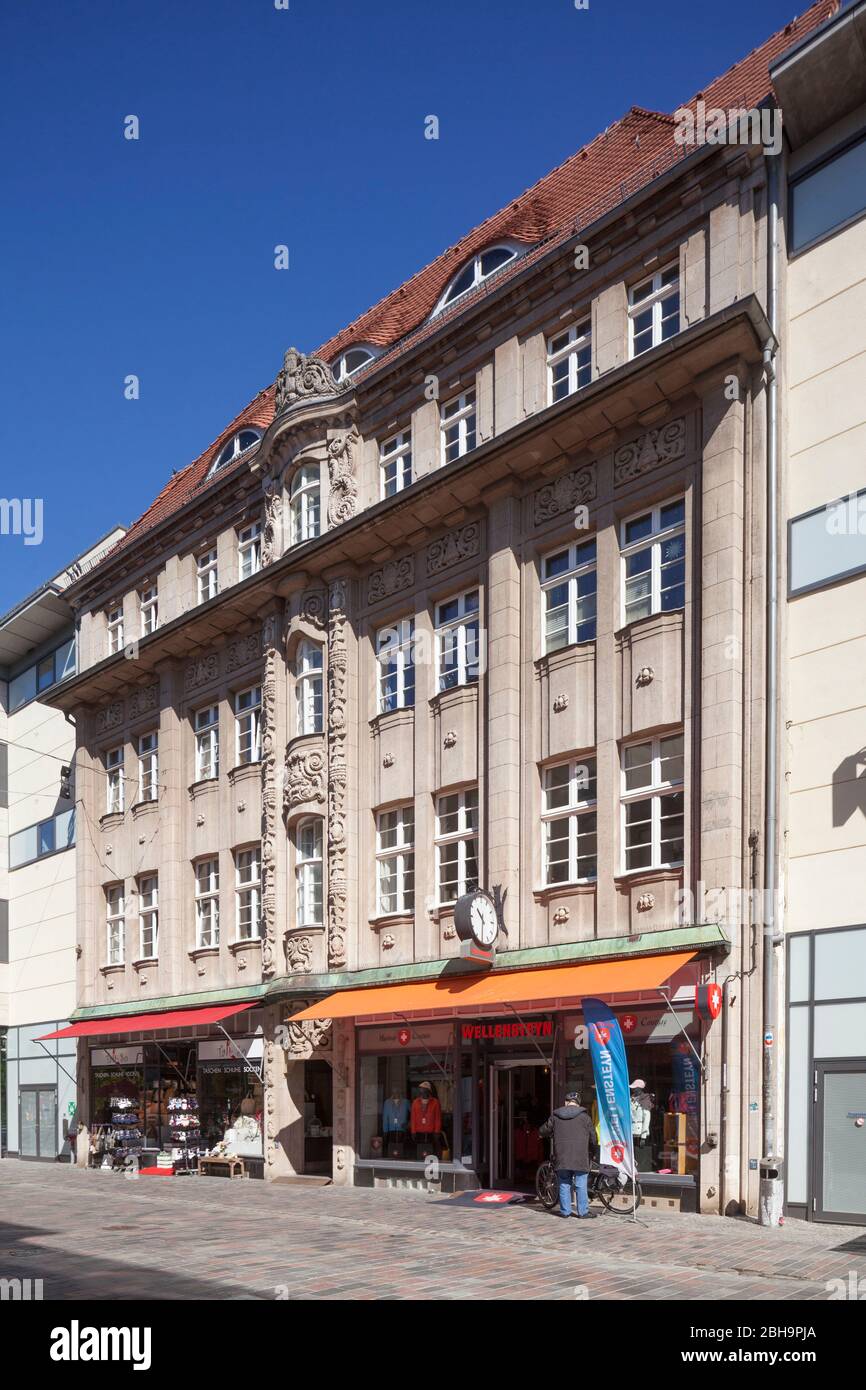 Historic House Facade, Pedestrian Street Kröpeliner Straße, Rostock ...