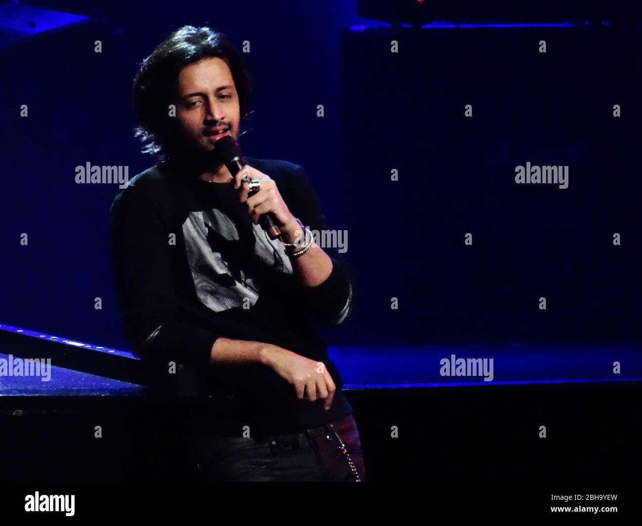 ATIF ASLAM CONCERT Stock Photo Alamy atif-aslam-concert-stock-photo-alamy