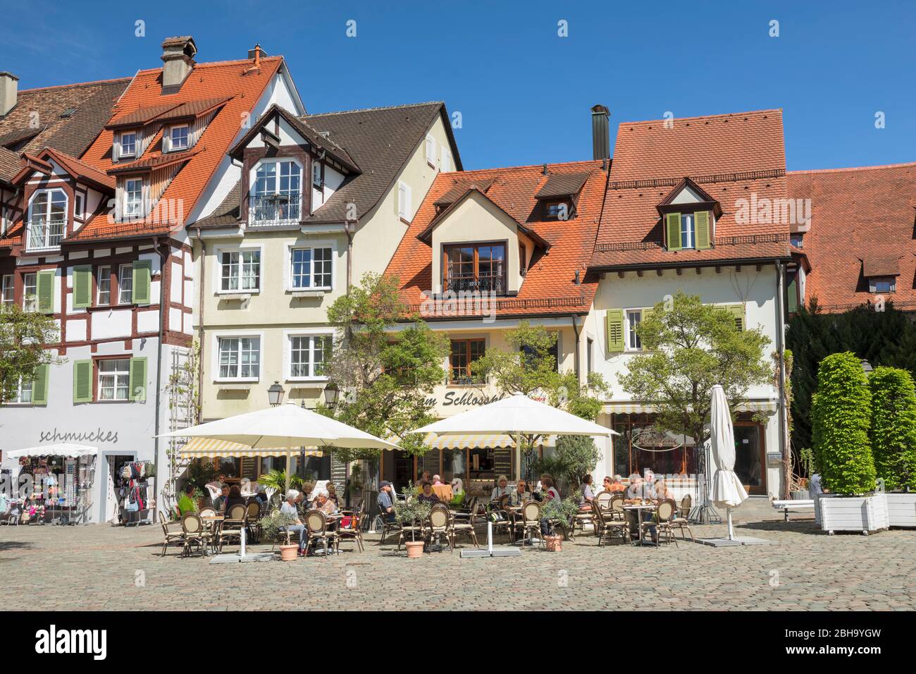 Cafe am Schlossplatz, Meersburg, Lake Constance, Baden-Wurttemberg, Germany  Stock Photo - Alamy