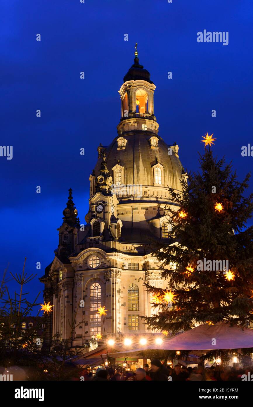 Dresden: church Frauenkirche (Church of Our Lady), square Neumarkt, Christmas market in, Saxony, Saxony, Germany Stock Photo