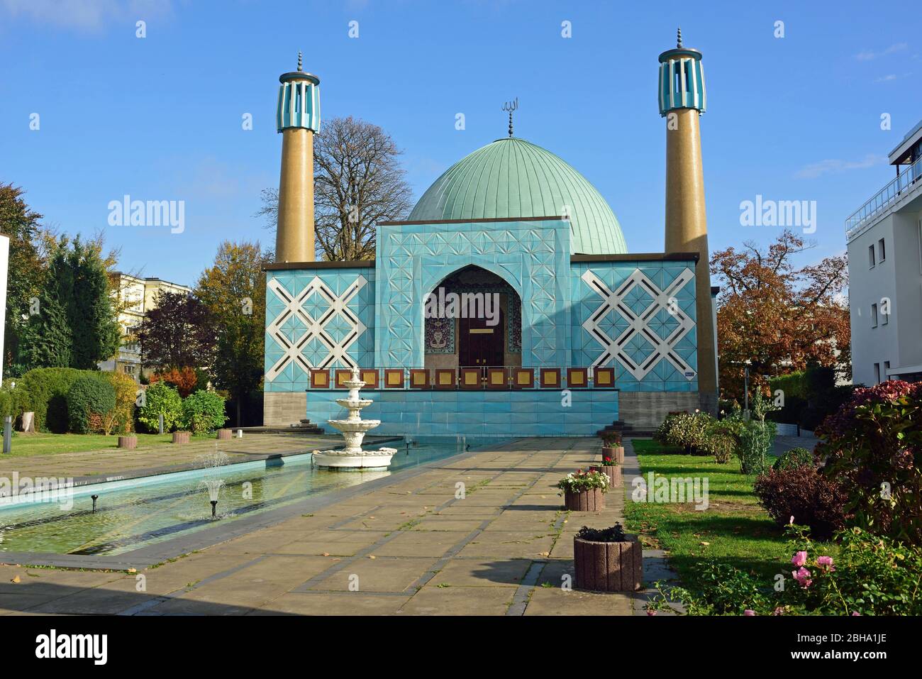 europe-germany-hamburg-aussenalster-imam-ali-mosque-islamic-center