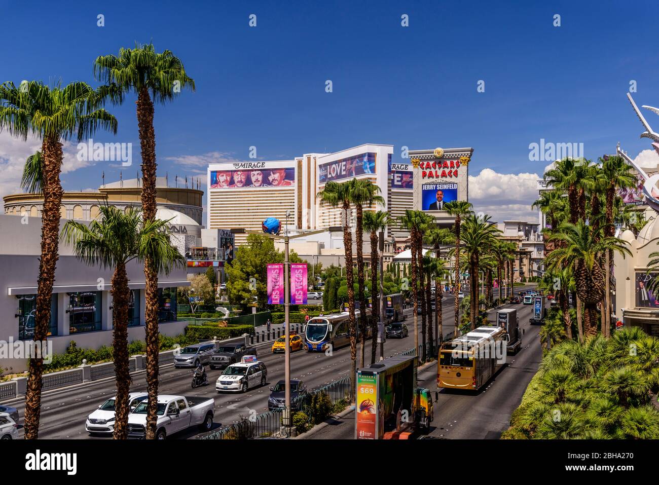 USA, Nevada, Clark County, Las Vegas, Las Vegas Boulevard, The Strip mit Mirage Hotel Stock Photo