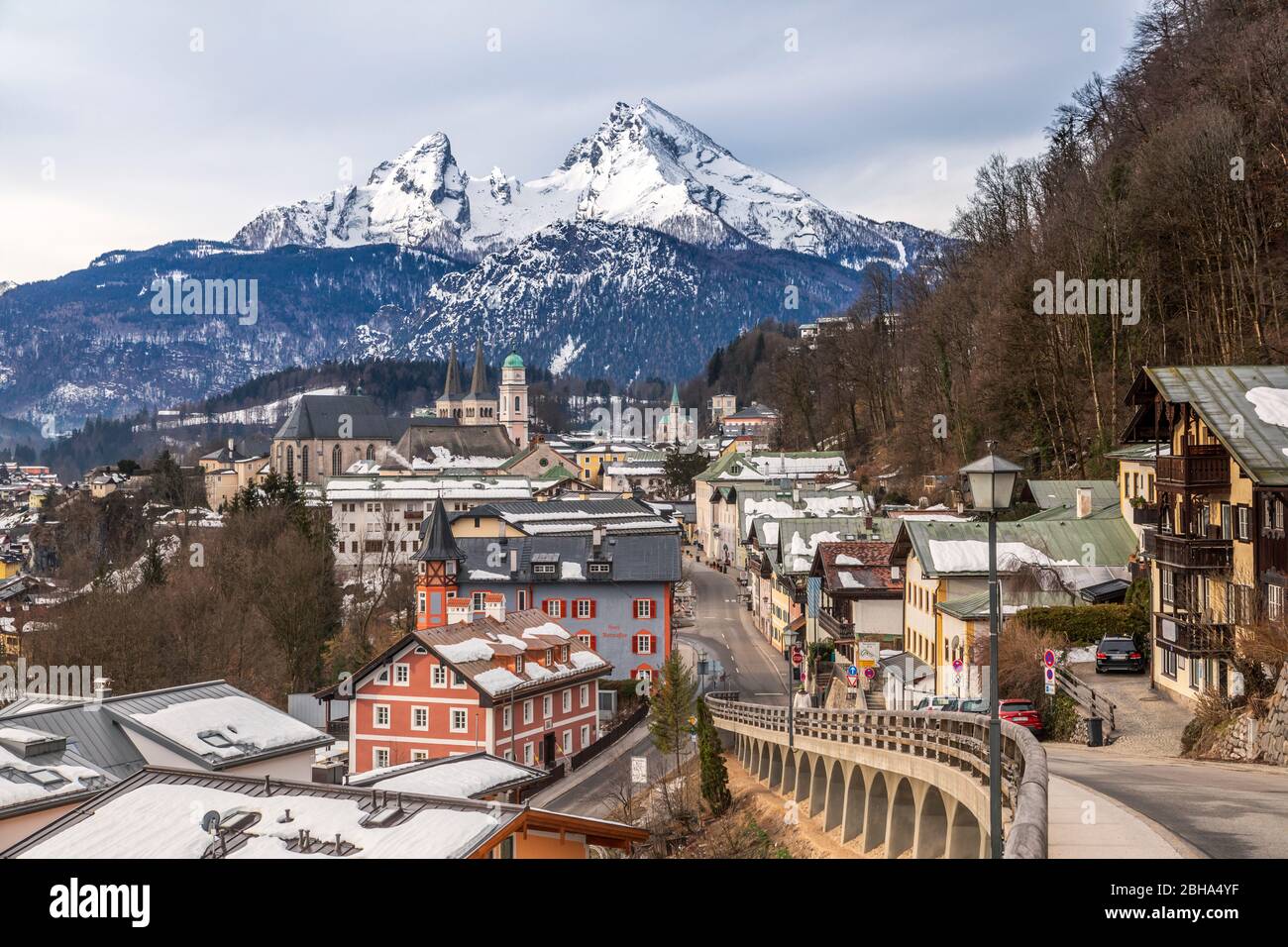 Historic town of Berchtesgaden in winter with the Watzmann mountain, Berchtesgadener Land, Upper Bavaria, Bavaria, Germany Stock Photo