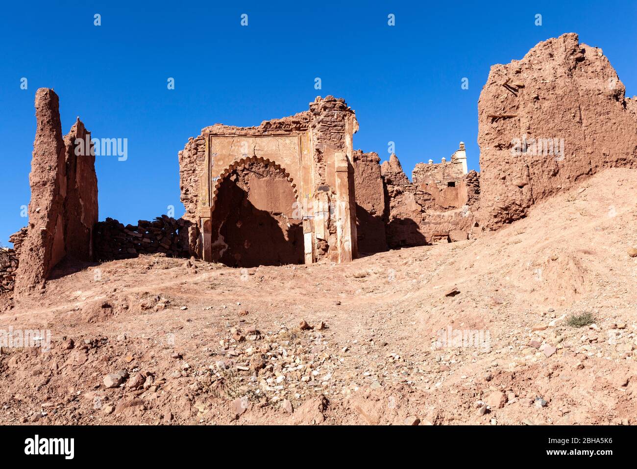 Rammed earth hi-res stock photography and images - Alamy
