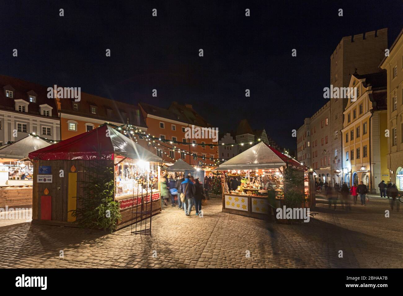 Lucrezia-Markt, Haidplatz, Christkindlmarkt, Weihnachten, Regensburg, Oberpfalz, Bayern, Deutschland, Europa, Stock Photo