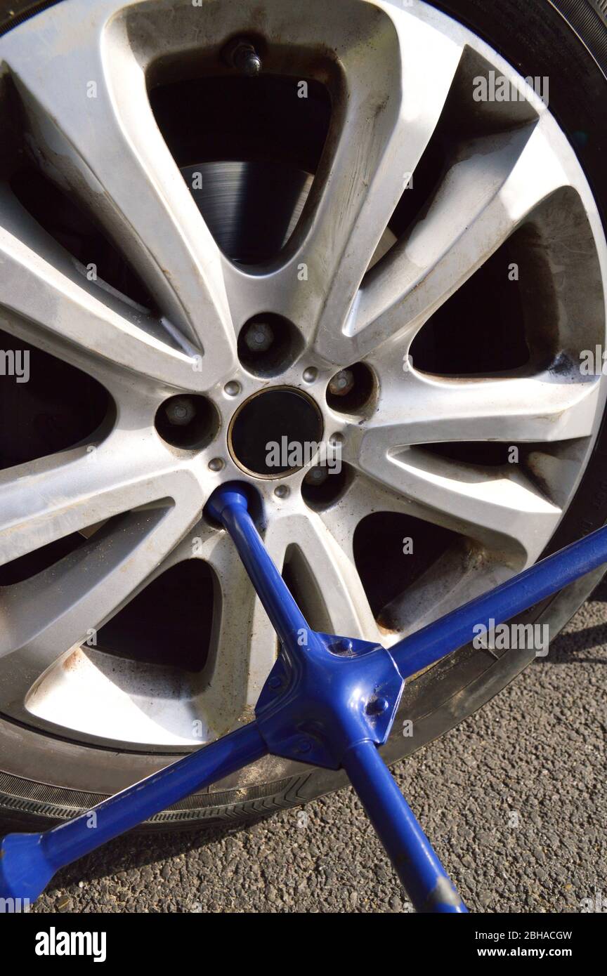 10 Best Tire Changing Tools - The Family Handyman