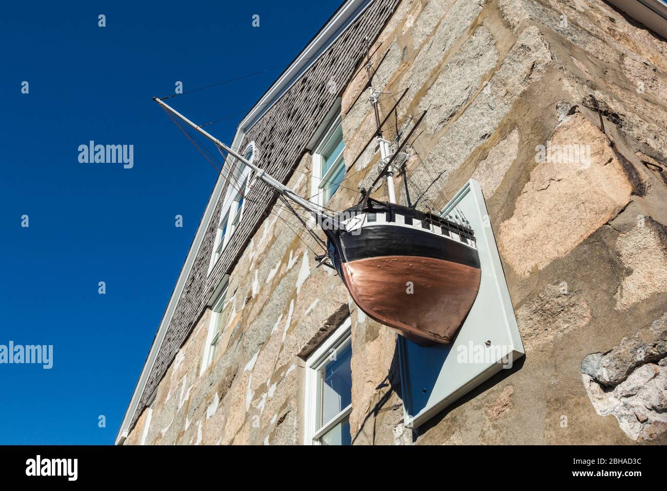 USA, New England, Massachusetts, Cape Cod, Woods Hole Oceanographic Institute, outdoor clipper ship model Stock Photo