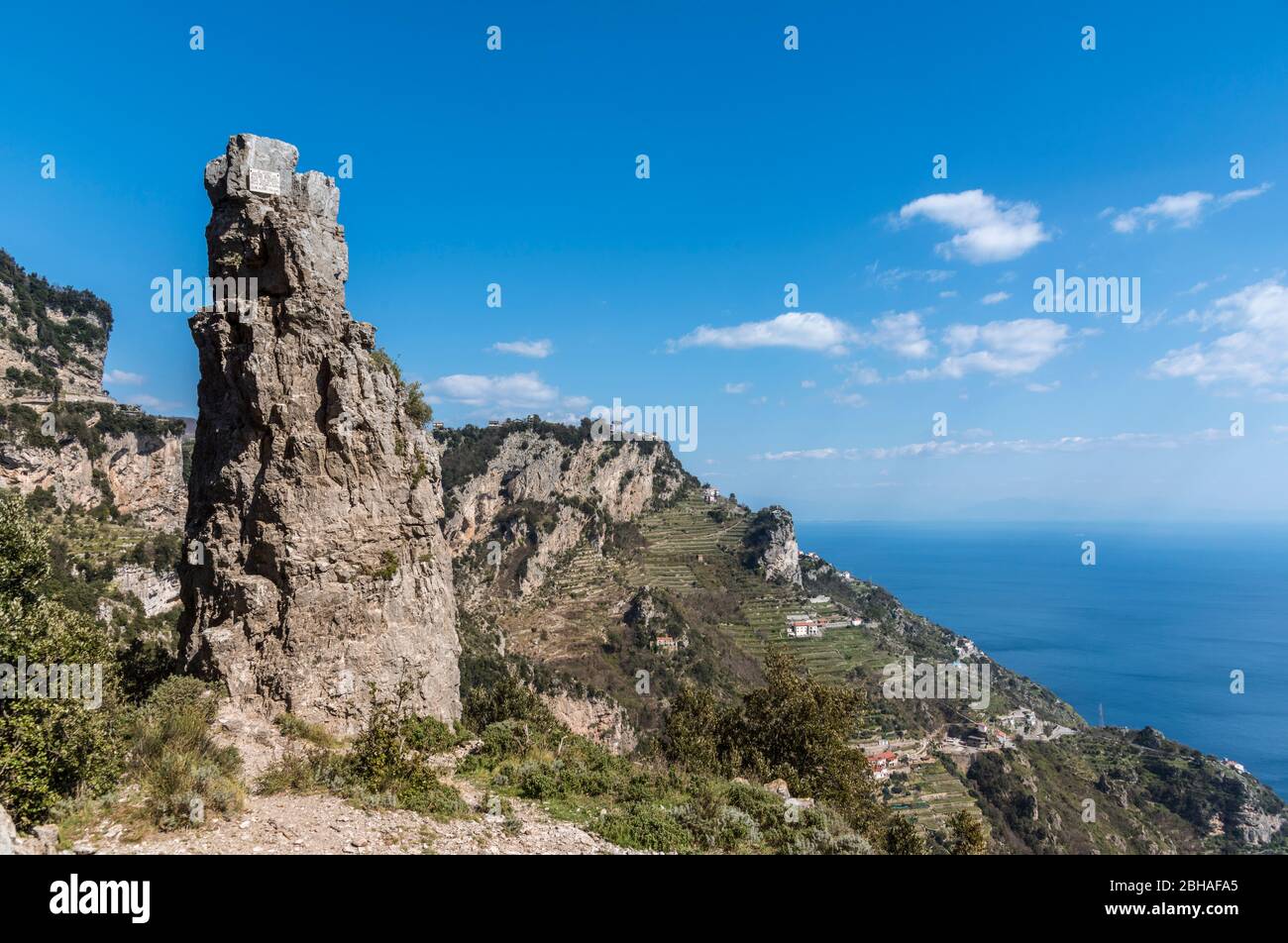 The Way of the Gods: Sentiero degli Dei. Incredibly beautiful hiking path high above the Amalfitana or Amalfi coast in Italy, from Agerola to Positano. March 2019. Rocky landscape Stock Photo