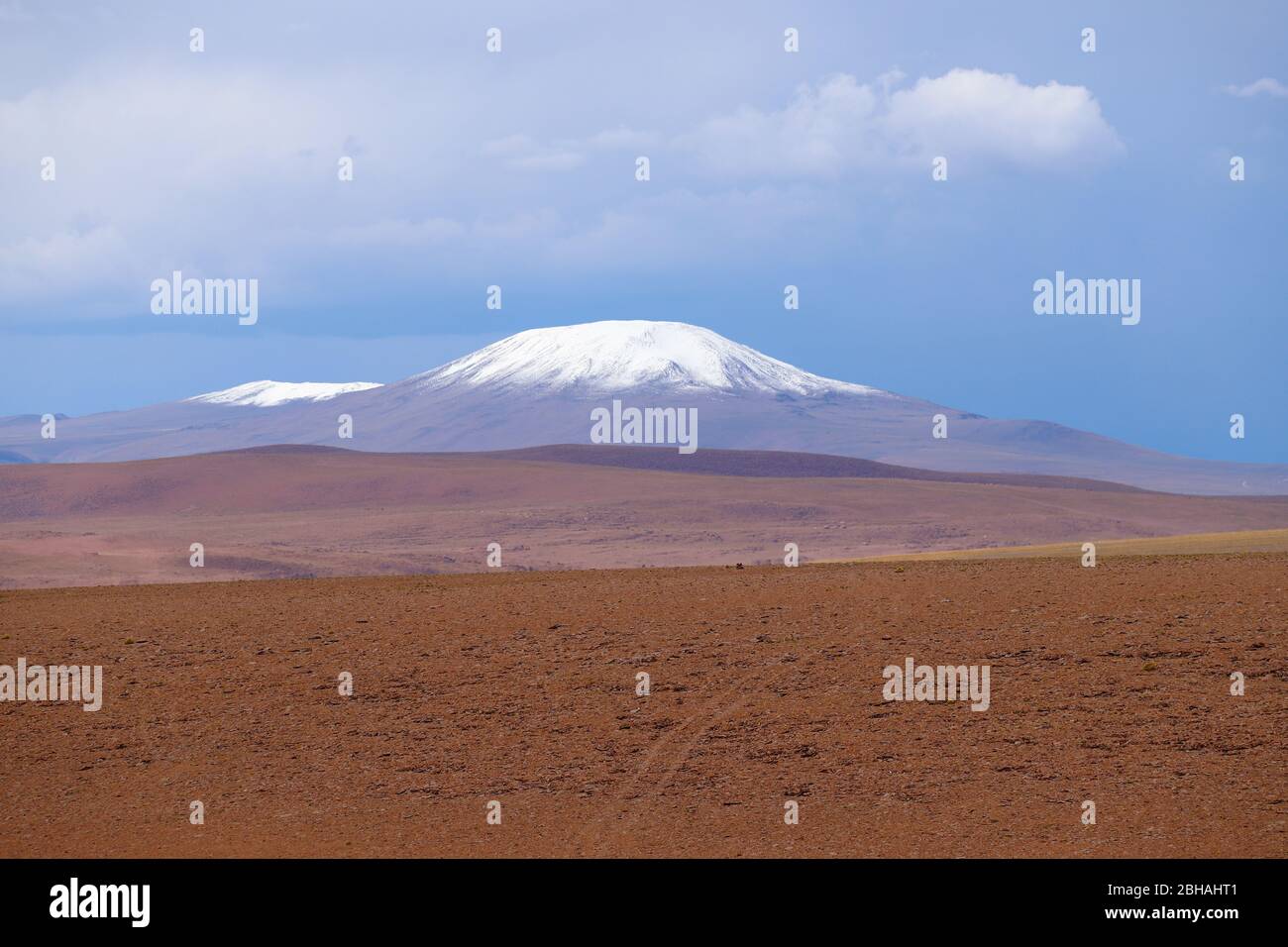 Landscape of the Bolivian highlands. Desert landscape of the Andean ...