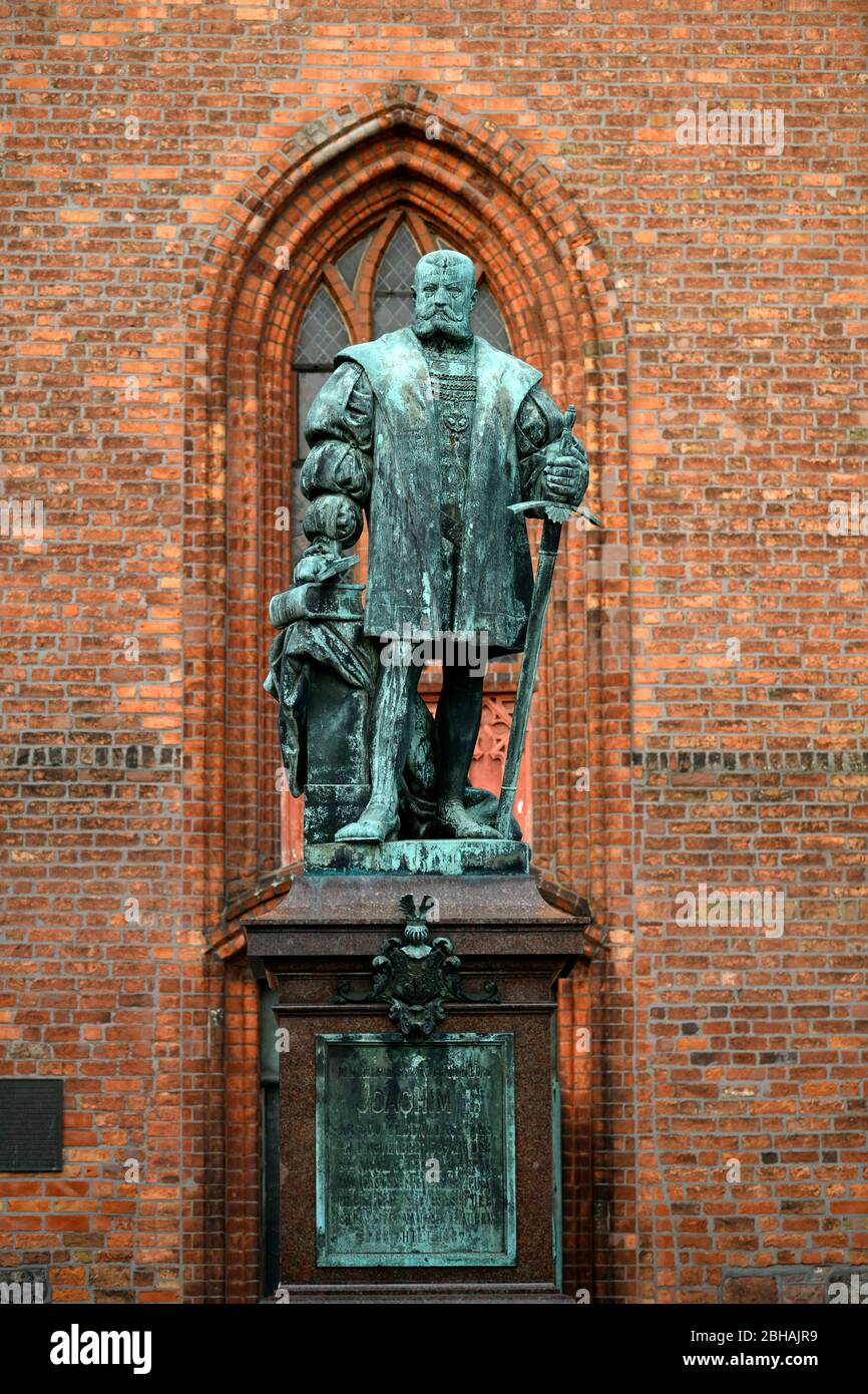 Memorial of Elector Joachim II in front of Protestant Reformation Church of St. Nikolai Church, Spandau district, Berlin, Germany Stock Photo