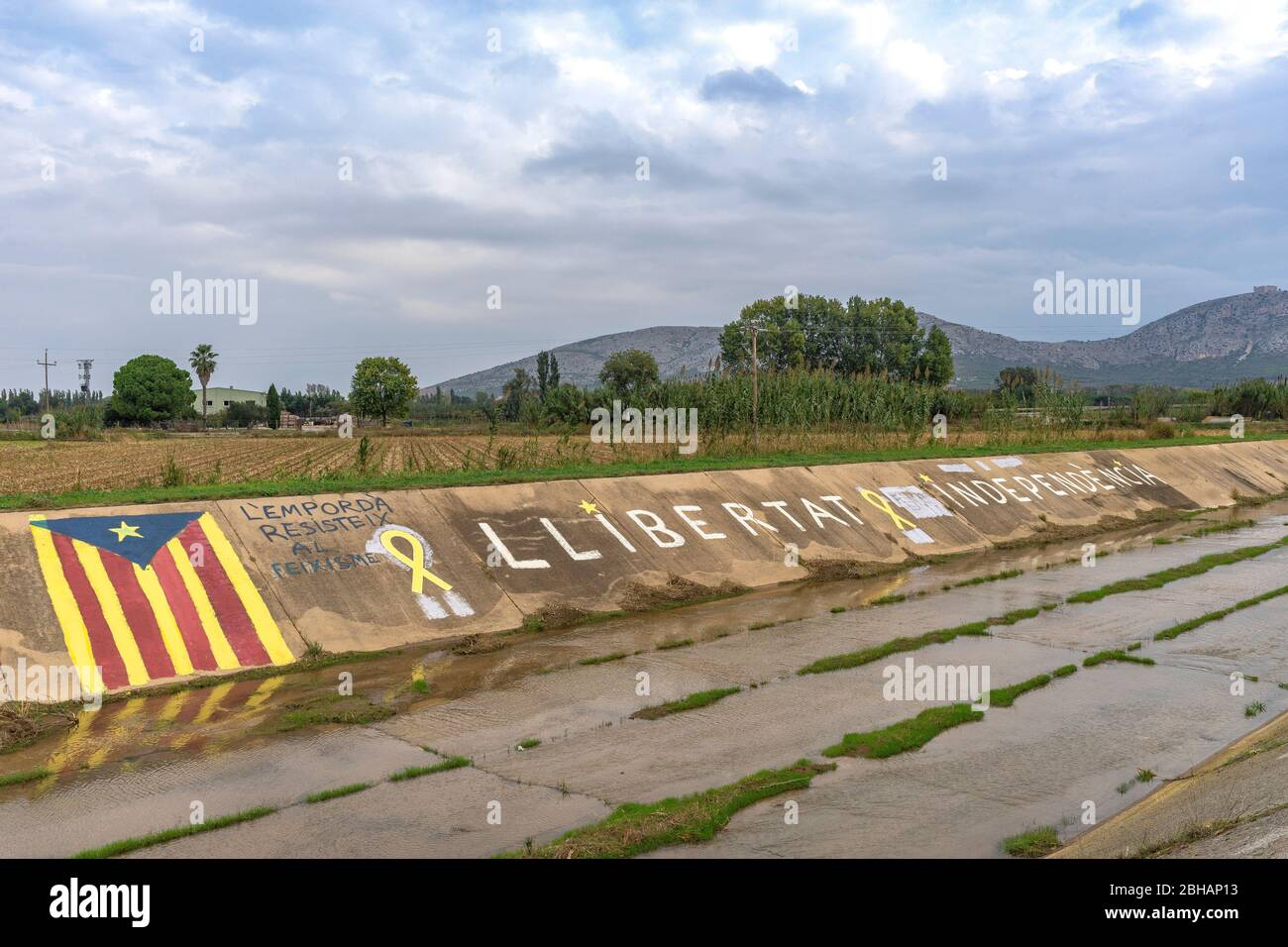 Europe, Spain, Catalonia, Costa Brava, Political writings outside of Torroella de Montgrí Stock Photo