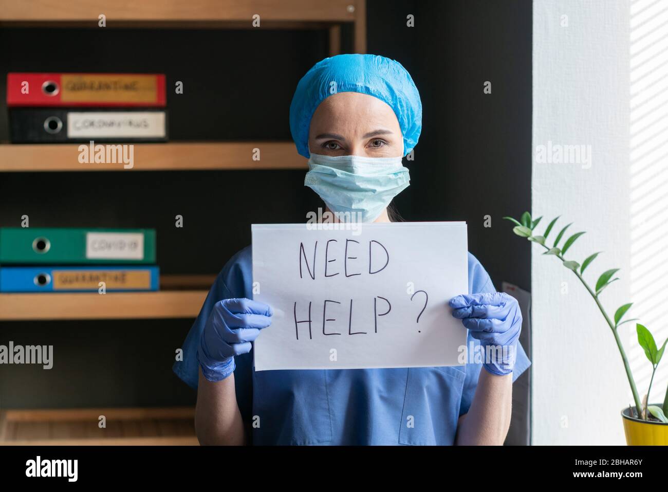 Medic Offering To Help People During Pandemic Stock Photo