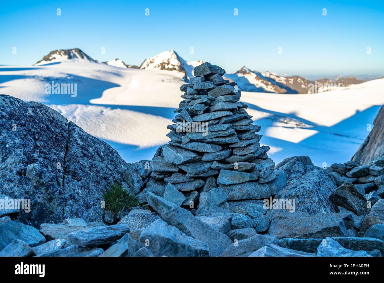 Page 2 Steinmannchen High Resolution Stock Photography And Images Alamy