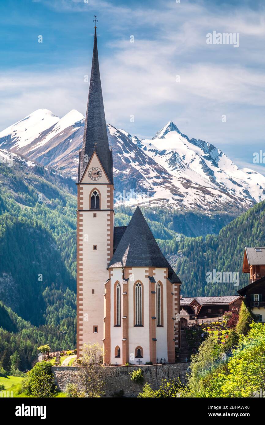 St Vincent Church in Heiligenblut am Großglockner, High Tauern National Park, distrit of Spittal an der Drau, Carinthia, Austria, Europe Stock Photo