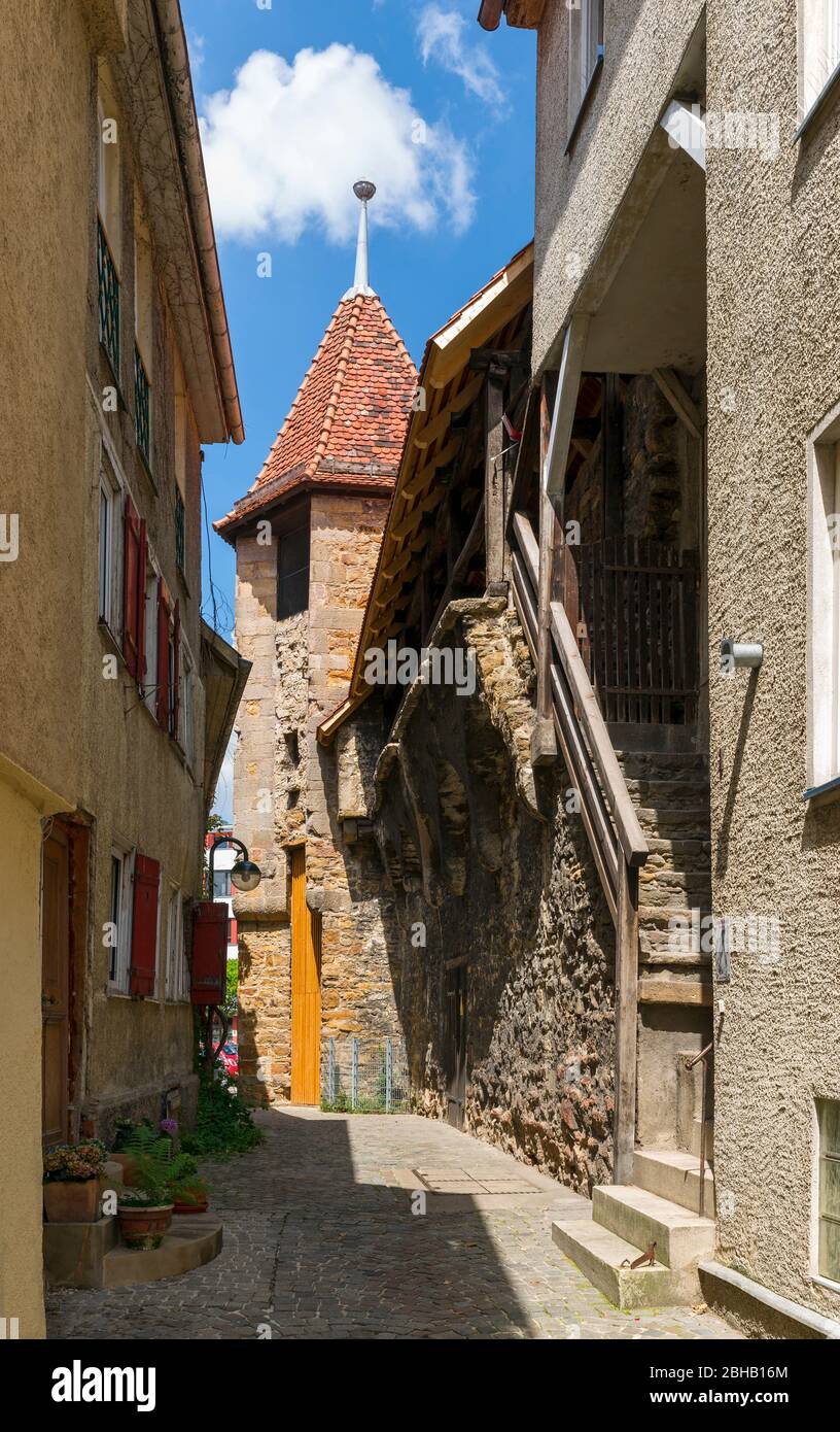 Germany, Baden-Württemberg, Reutlingen, view through Jos-Weiß-Straße to the Kessel Tower. city wall Stock Photo