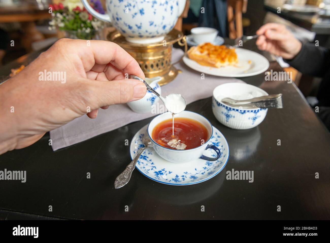 east-frisian-tea-set-hi-res-stock-photography-and-images-alamy