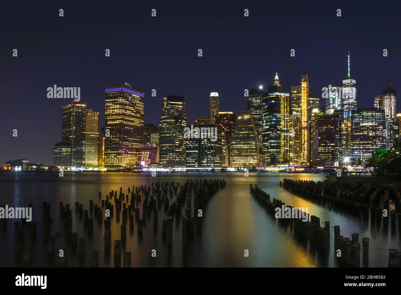 Downtown manhattan at night hi-res stock photography and images - Alamy
