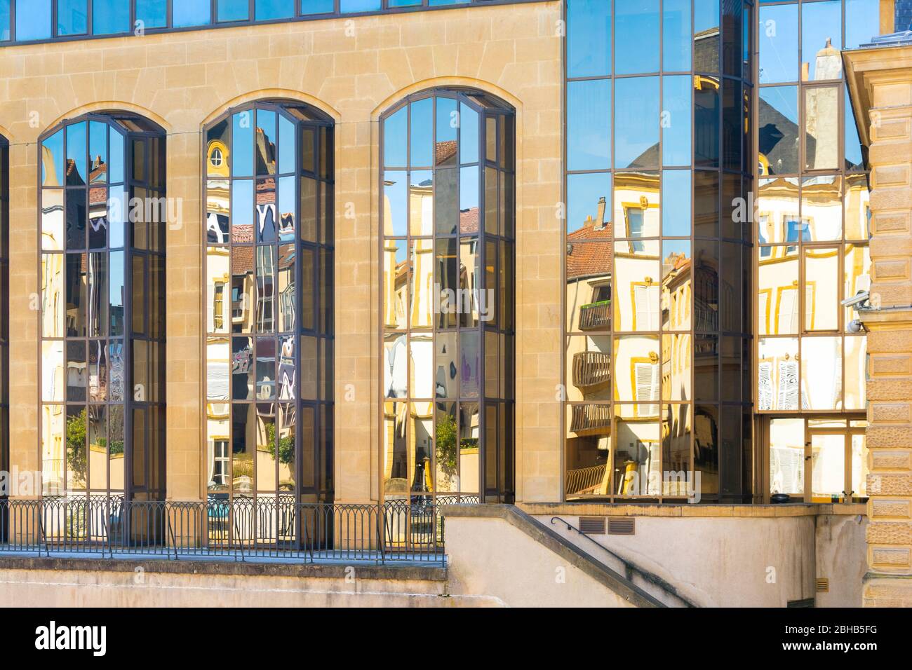 France, Lorraine, Metz, reflections in the Moselle Developpment building in the Rue du Pont Moreau. Stock Photo