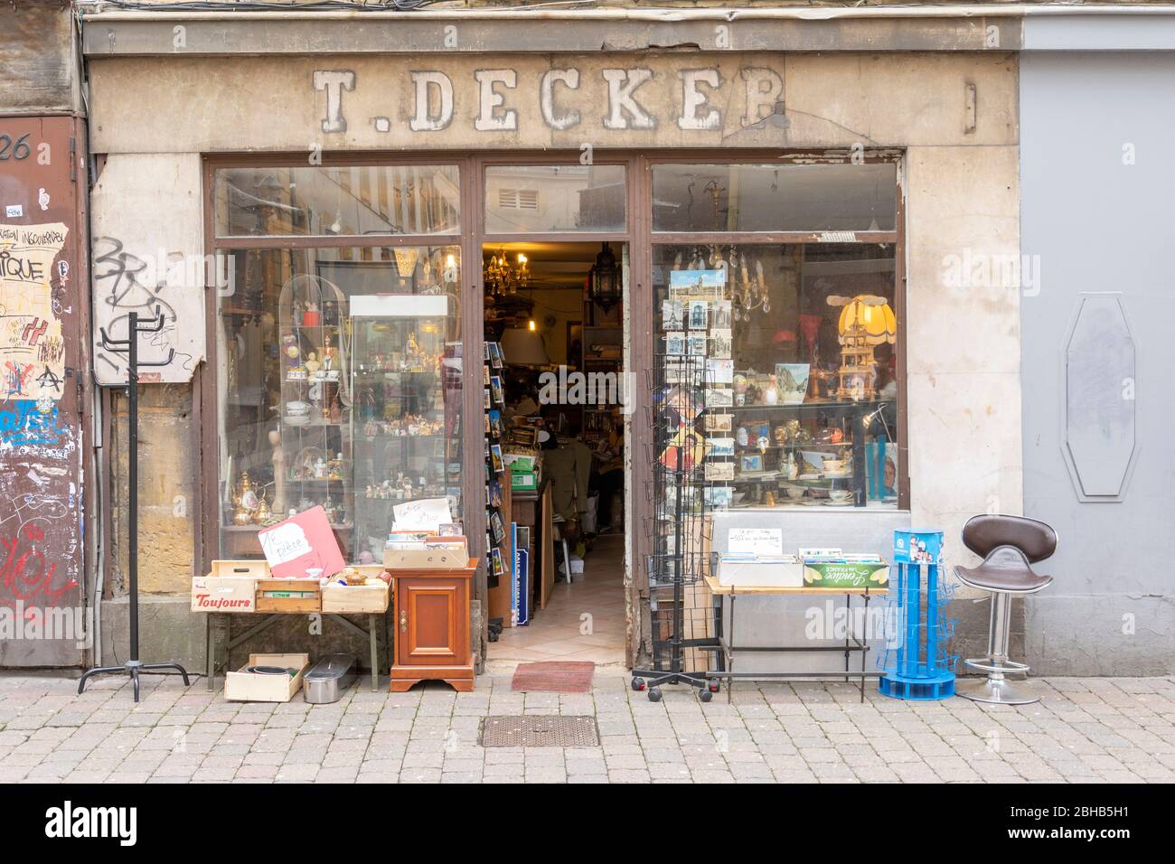 Shop windows and up market hi-res stock photography and images - Alamy