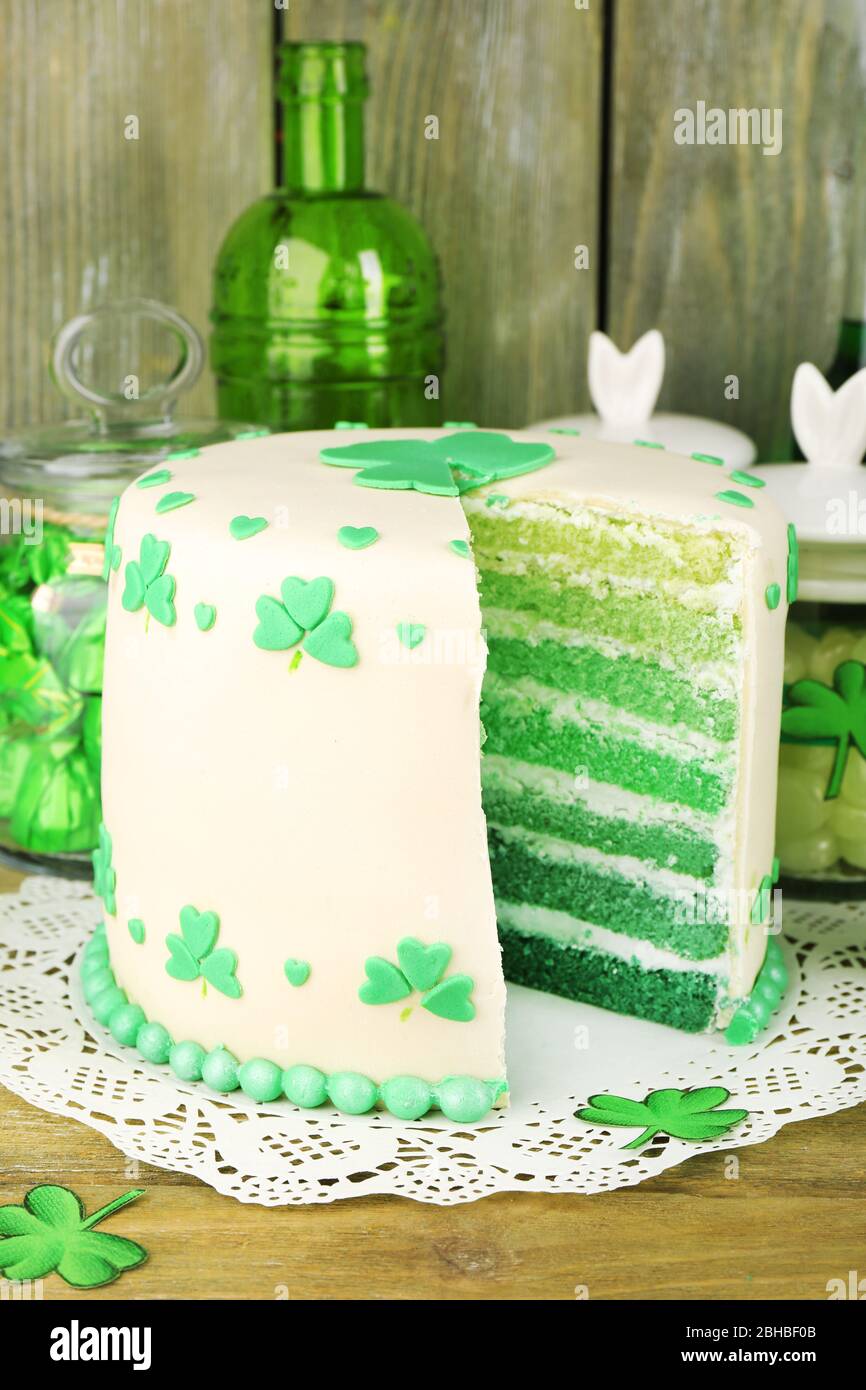 Beer Cake High Resolution Stock Photography And Images Alamy