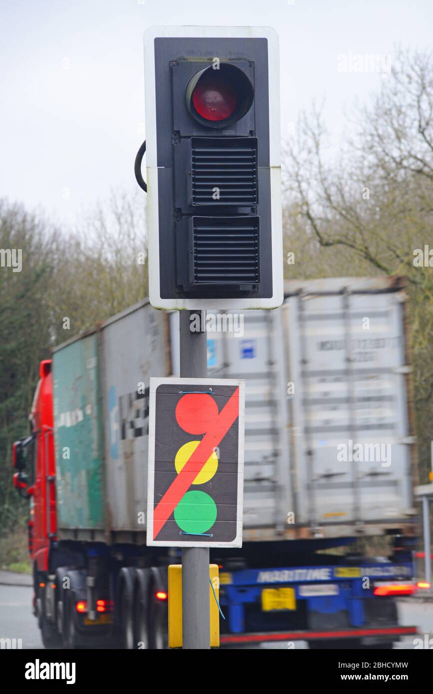 Faulty traffic light signal traffic hires stock photography and images