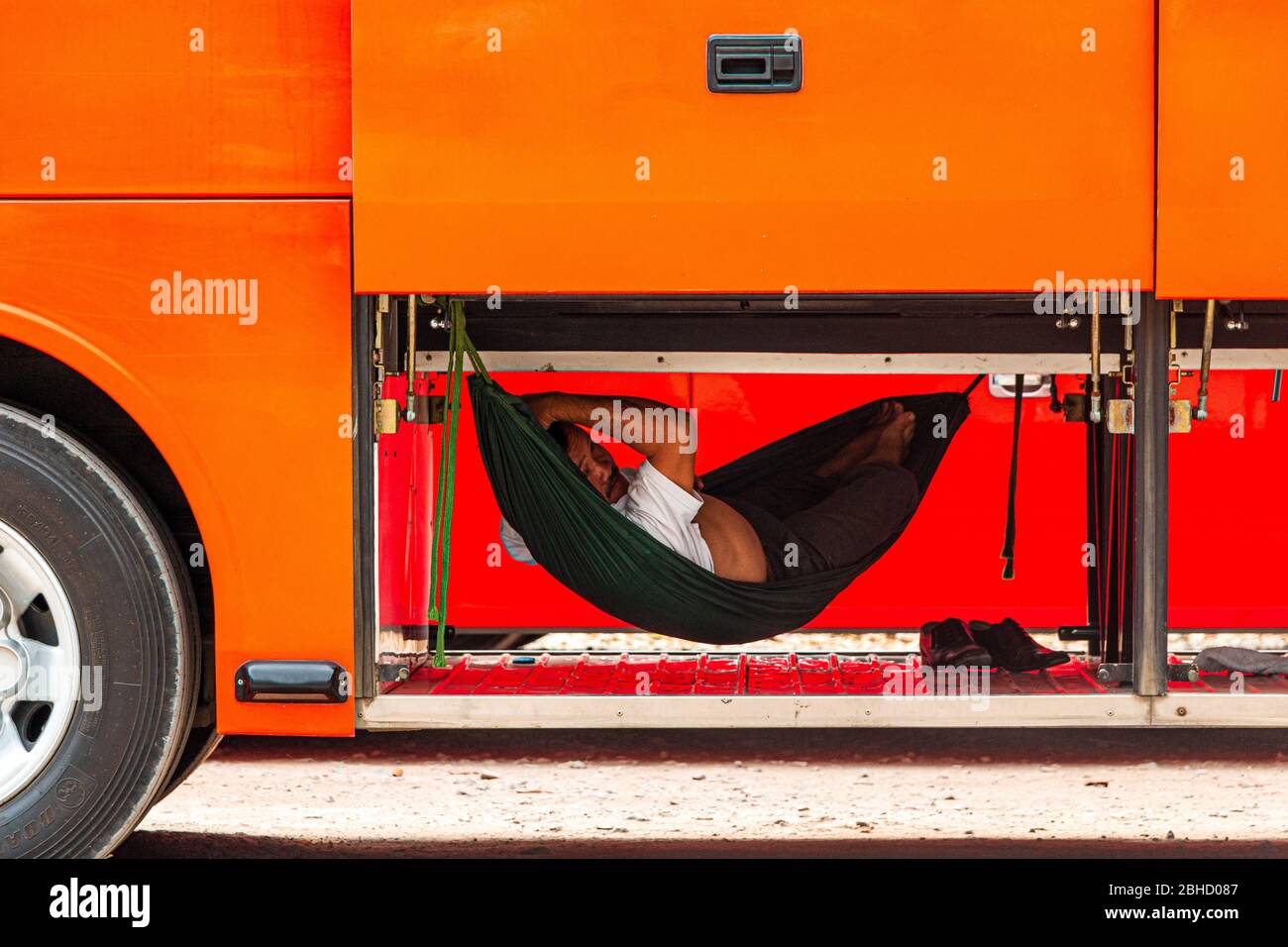 Bus luggage compartment hires stock photography and images Alamy