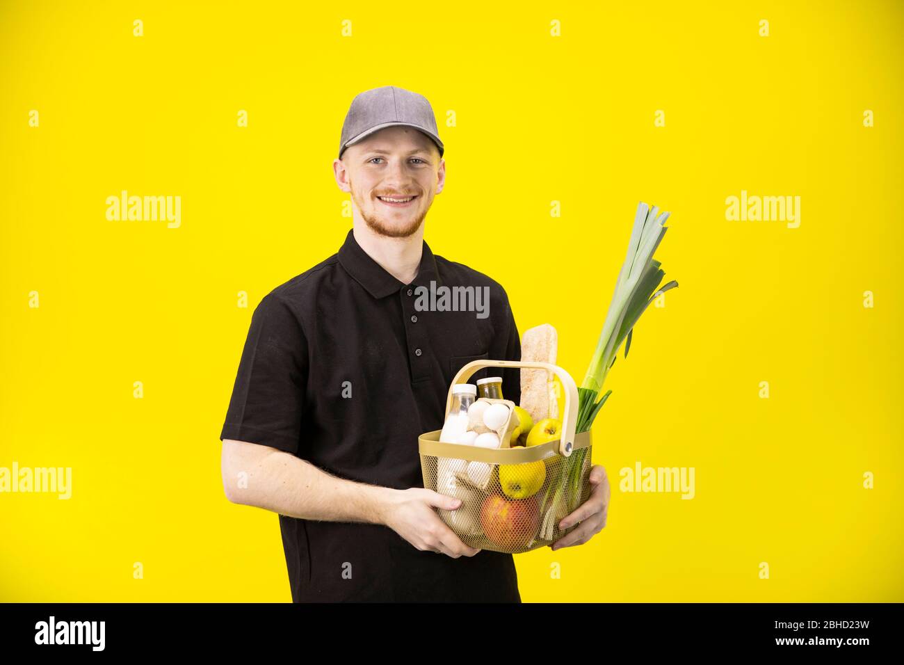 Organic food delivery service of farm eco products, online grocery