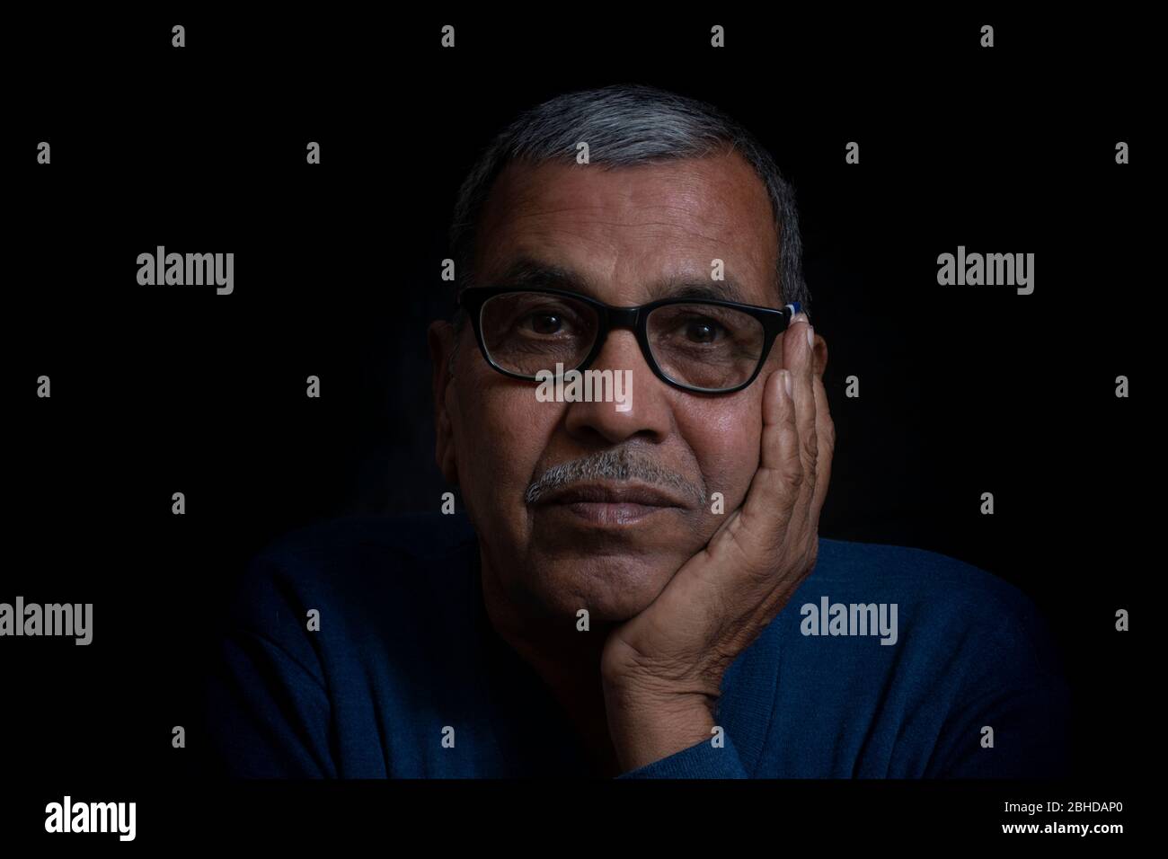 Indian man portrait mature hi-res stock photography and images - Alamy