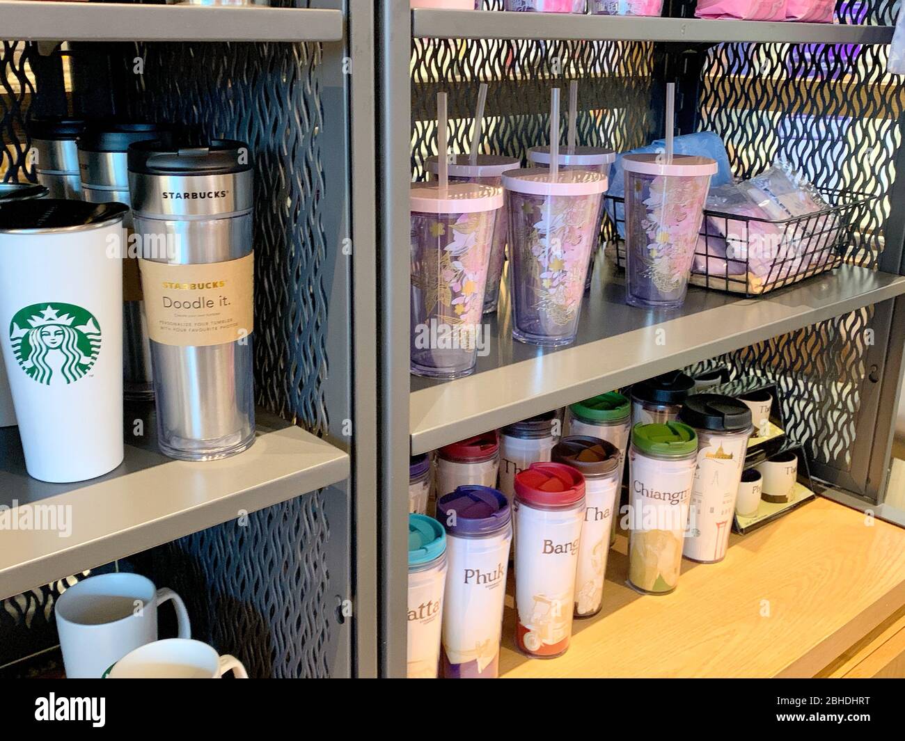 Starbucks mugs at starbucks hires stock photography and images Alamy