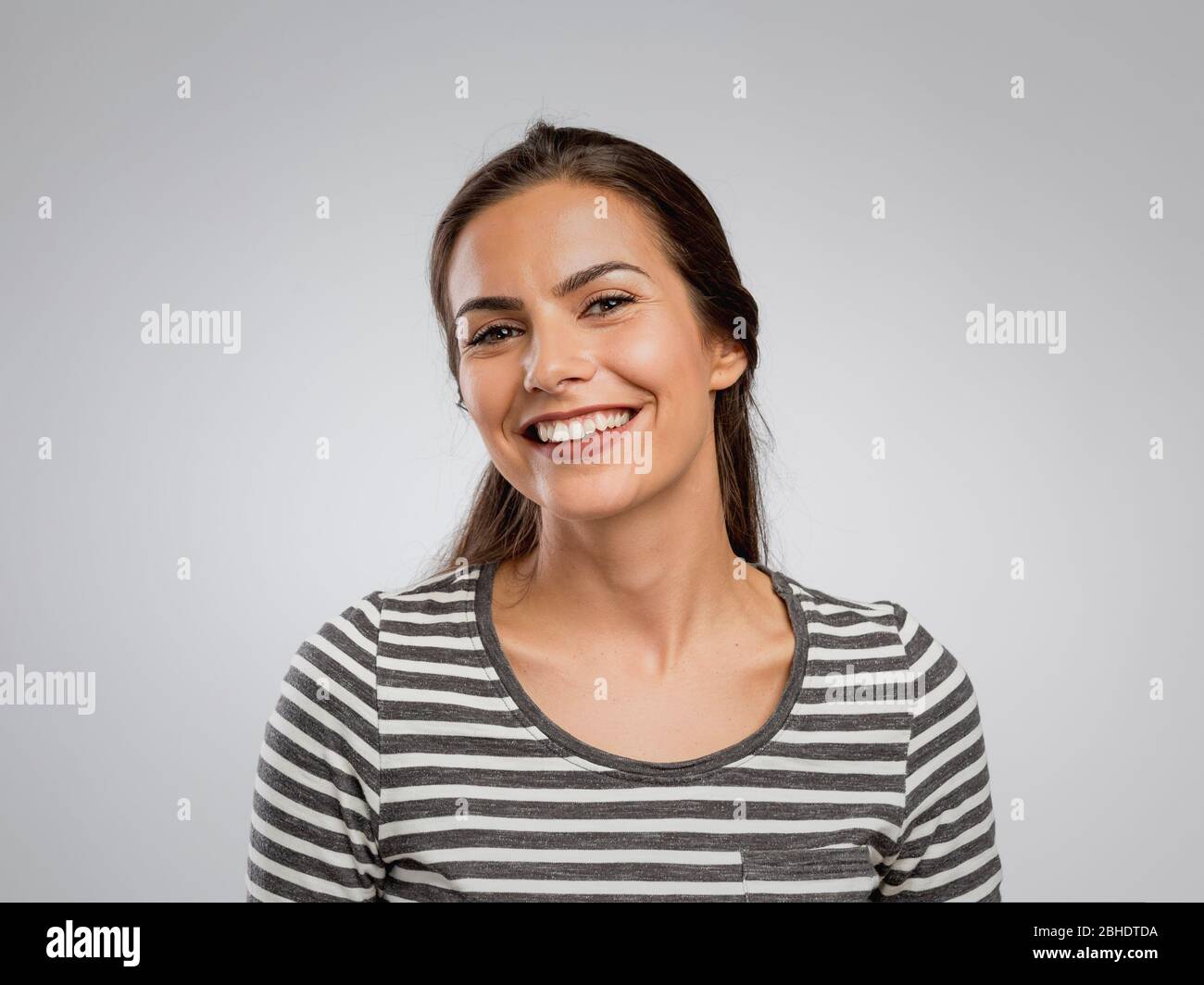 Portrait of a beautiful woman smiling Stock Photo - Alamy
