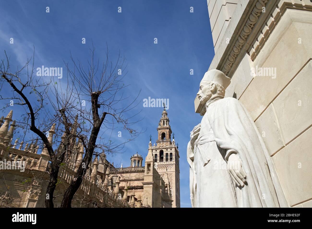 Statue of the soldier Juan de Pineda on the Monument to the Immaculate Conception, Plaza del Triunfo, Seville, Spain. Stock Photo