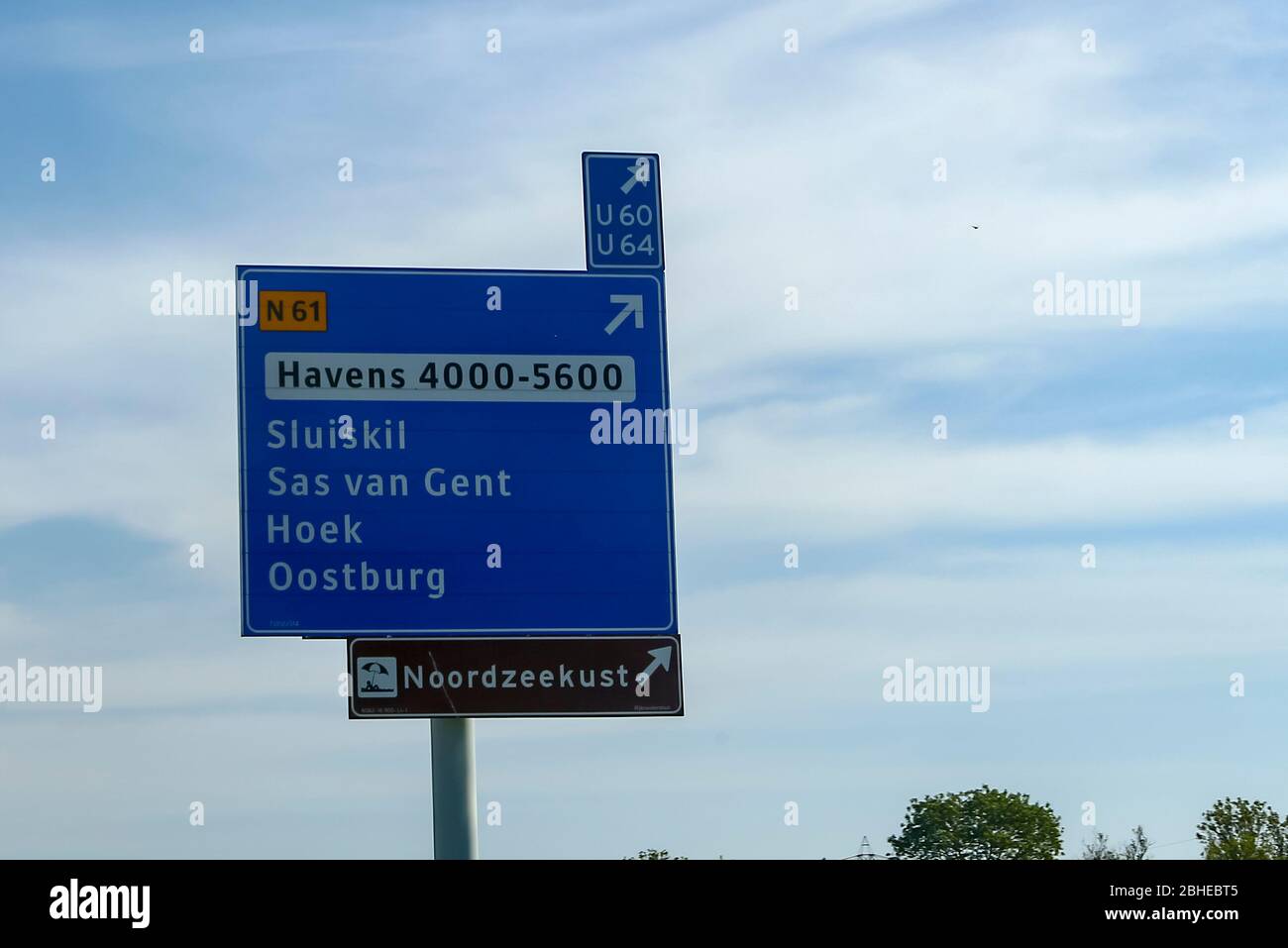 ZEELAND, 24042020 , Dutchnews, plaatsnaambord, Sluiskil,Sas van Gent