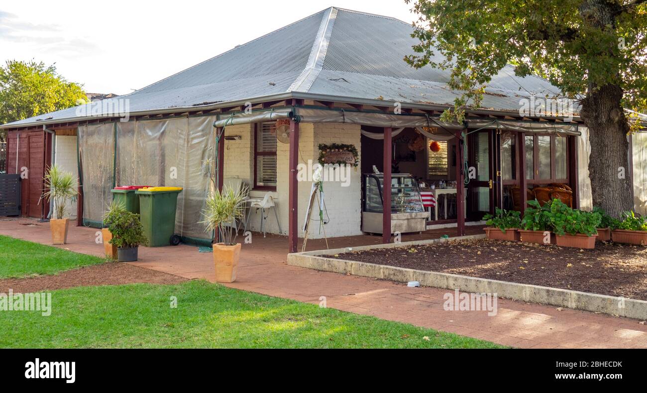 Historical farmhouse cafe hires stock photography and images Alamy