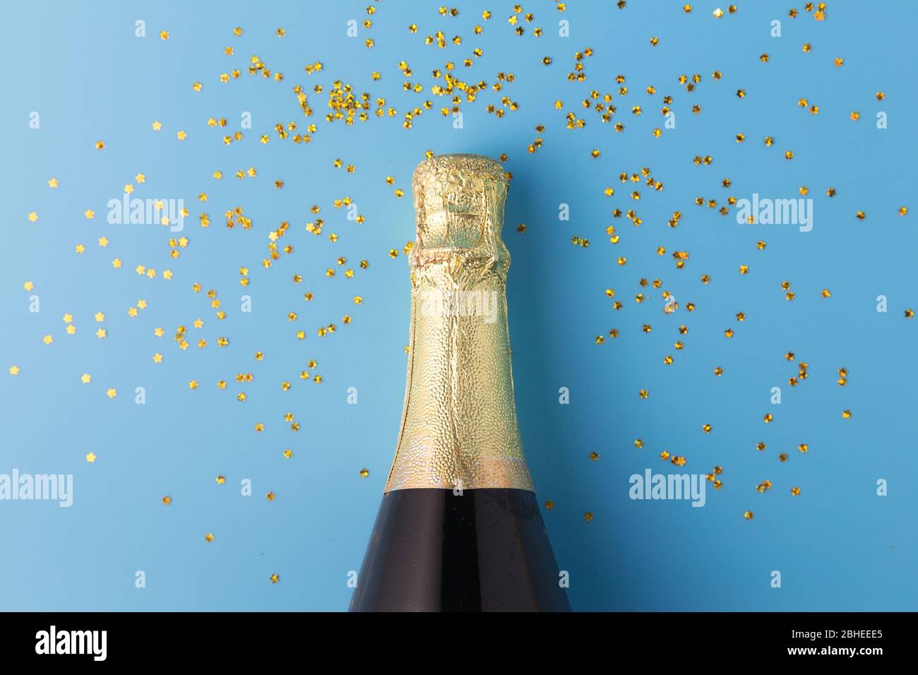 champagne bottle wallpaper