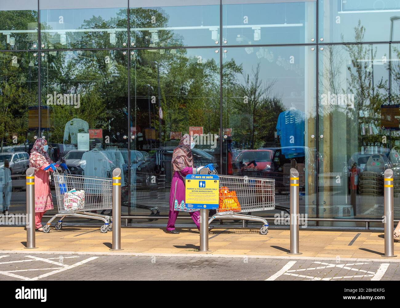 Tesco supermarket taplow centre hires stock photography and
