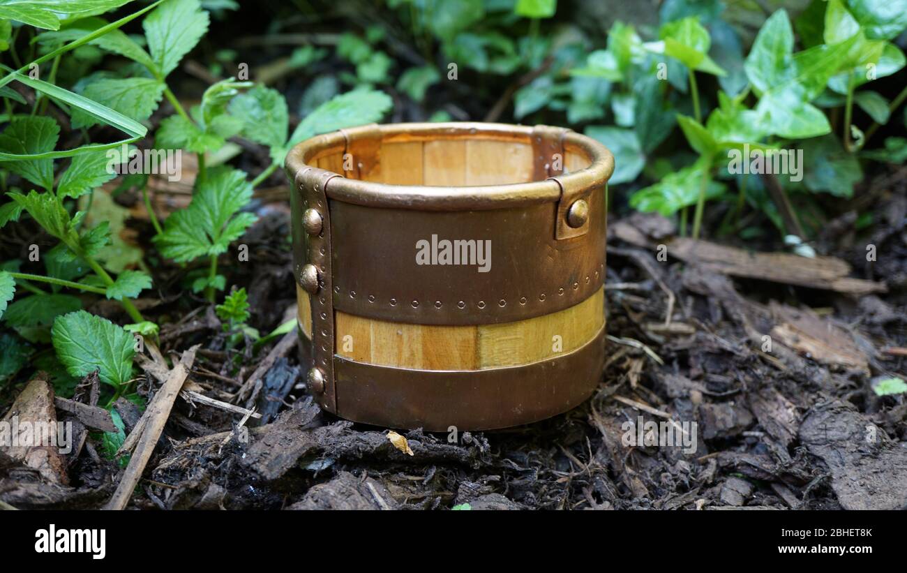 Anglo Saxon mead hall drinking bucket Nassington grave 22