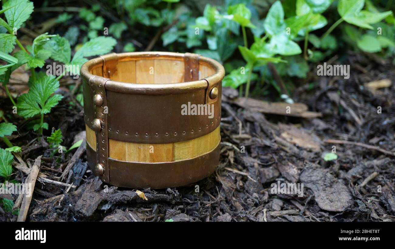 Anglo Saxon mead hall drinking bucket Nassington grave 22