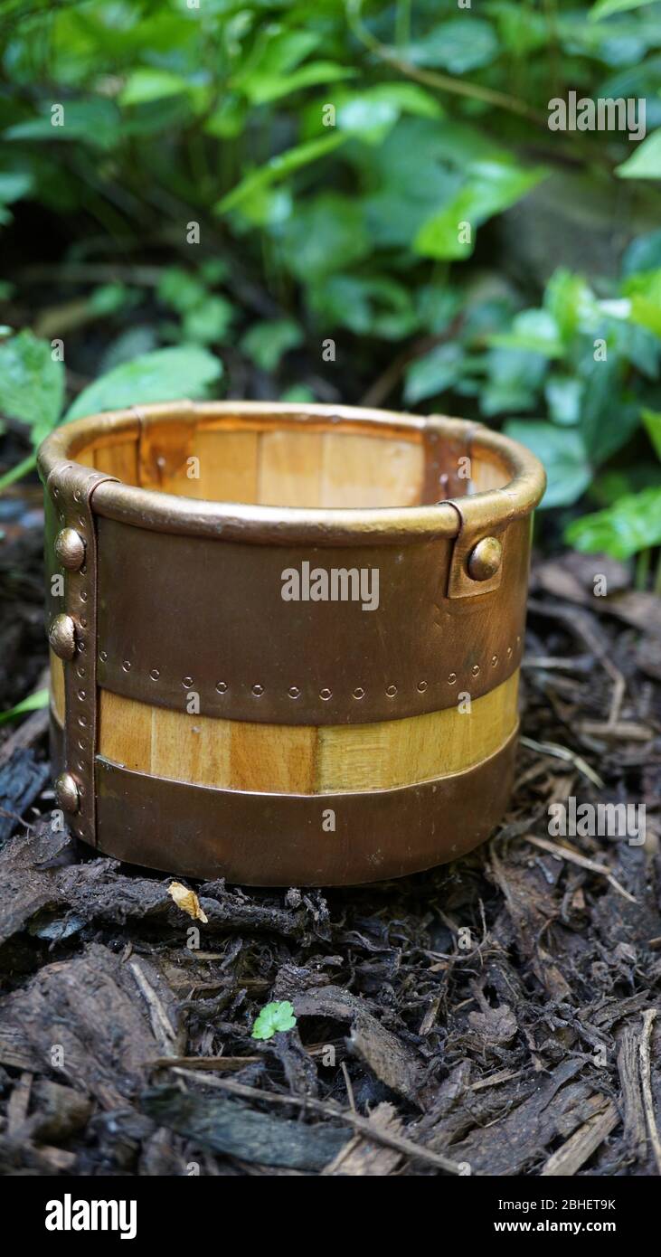 Anglo Saxon mead hall drinking bucket Nassington grave 22