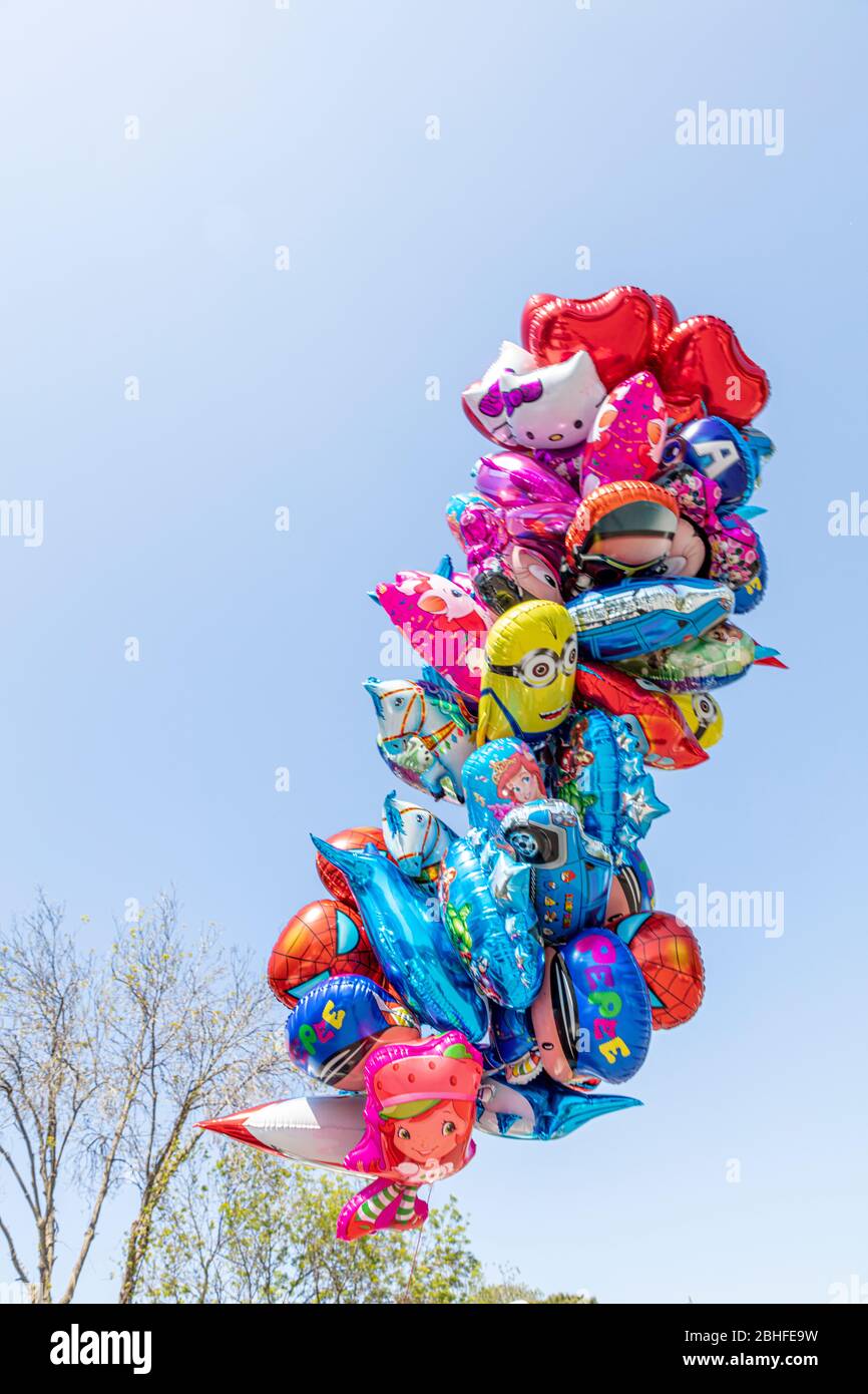Helium cartoon characters balloons hi-res stock photography and images - Alamy Helium cartoon characters balloons hi-res stock photography and images - Alamy