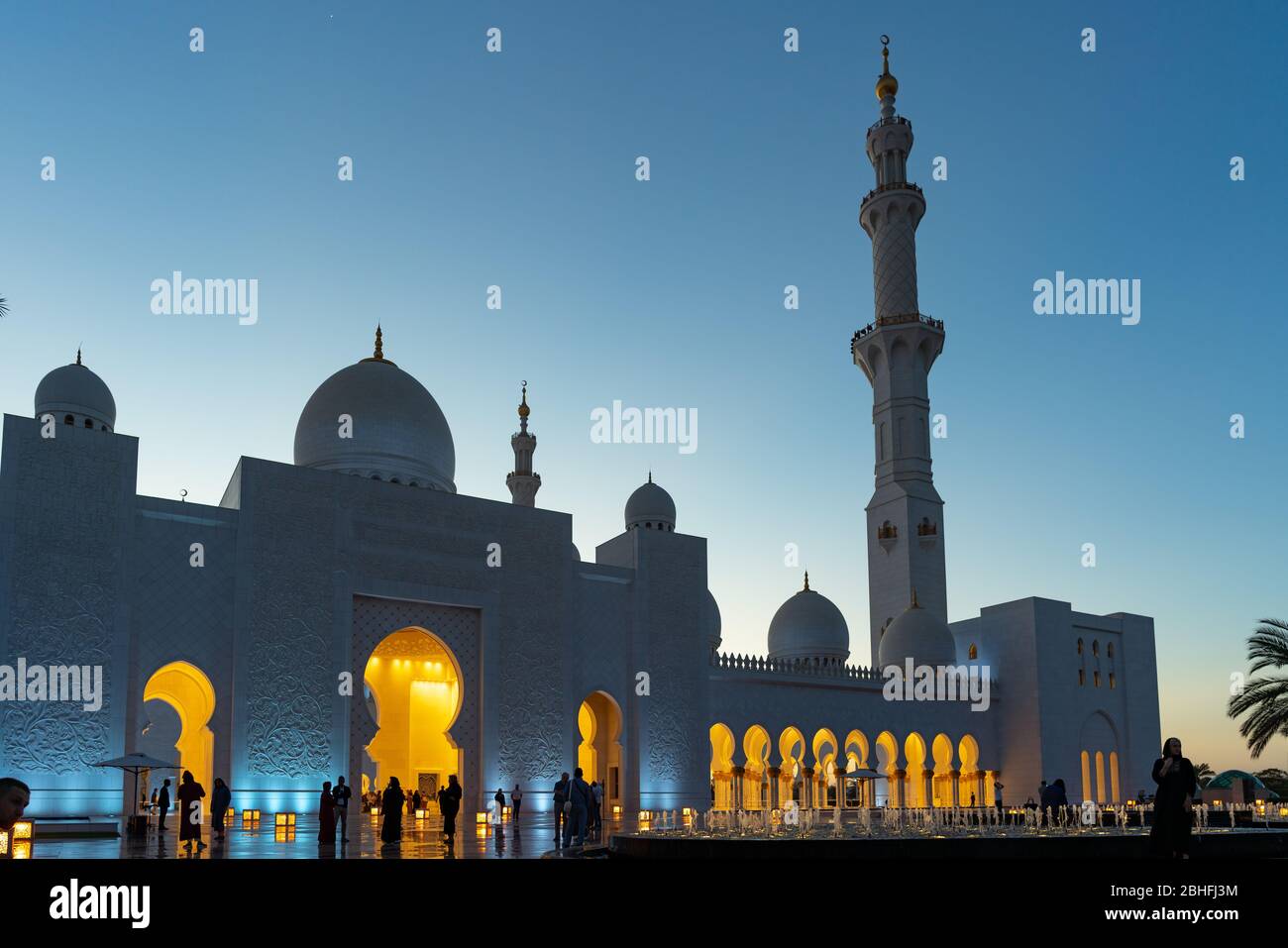 Abu Dhabi Sheik Zayed Grand Mosque Islamic architecture Located in the capital city of